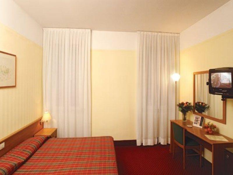 Hotel Fortuna Ancona Exterior foto