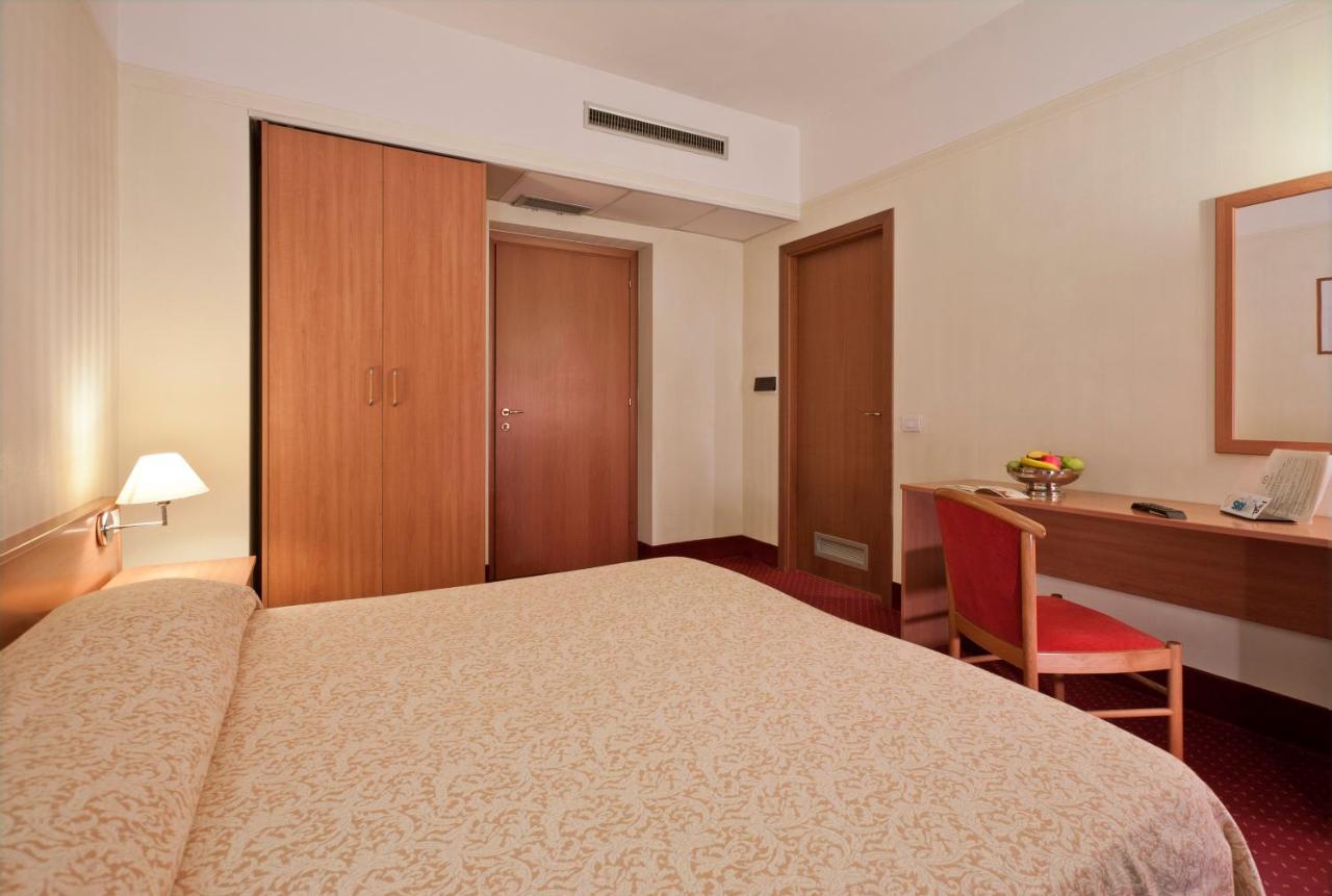 Hotel Fortuna Ancona Exterior foto