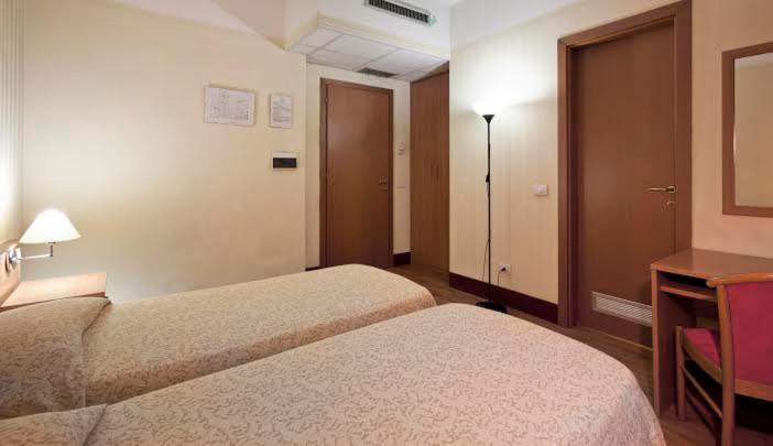 Hotel Fortuna Ancona Exterior foto